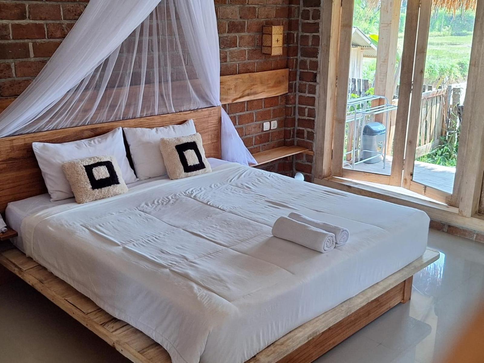 Bunga Maliq Bungalow Lombok テテバトゥ 部屋 写真