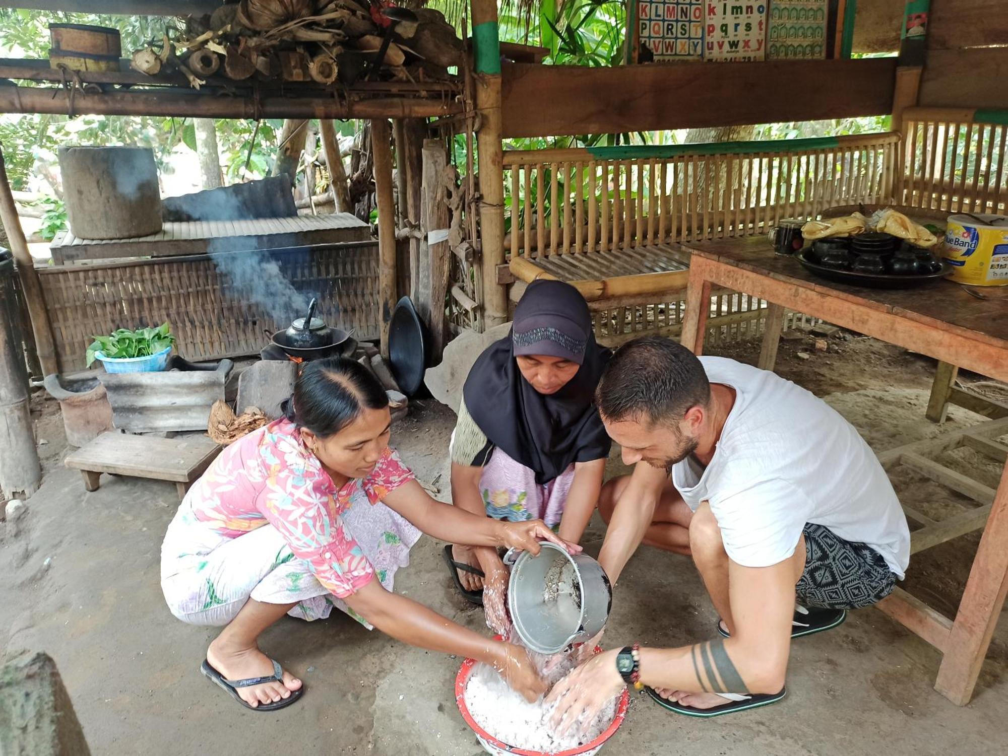 Bunga Maliq Bungalow Lombok テテバトゥ 部屋 写真