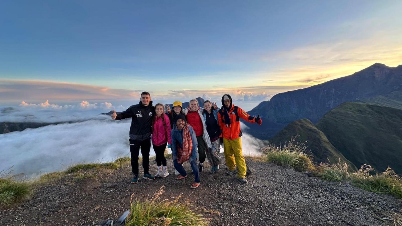 Bunga Maliq Bungalow Lombok テテバトゥ エクステリア 写真