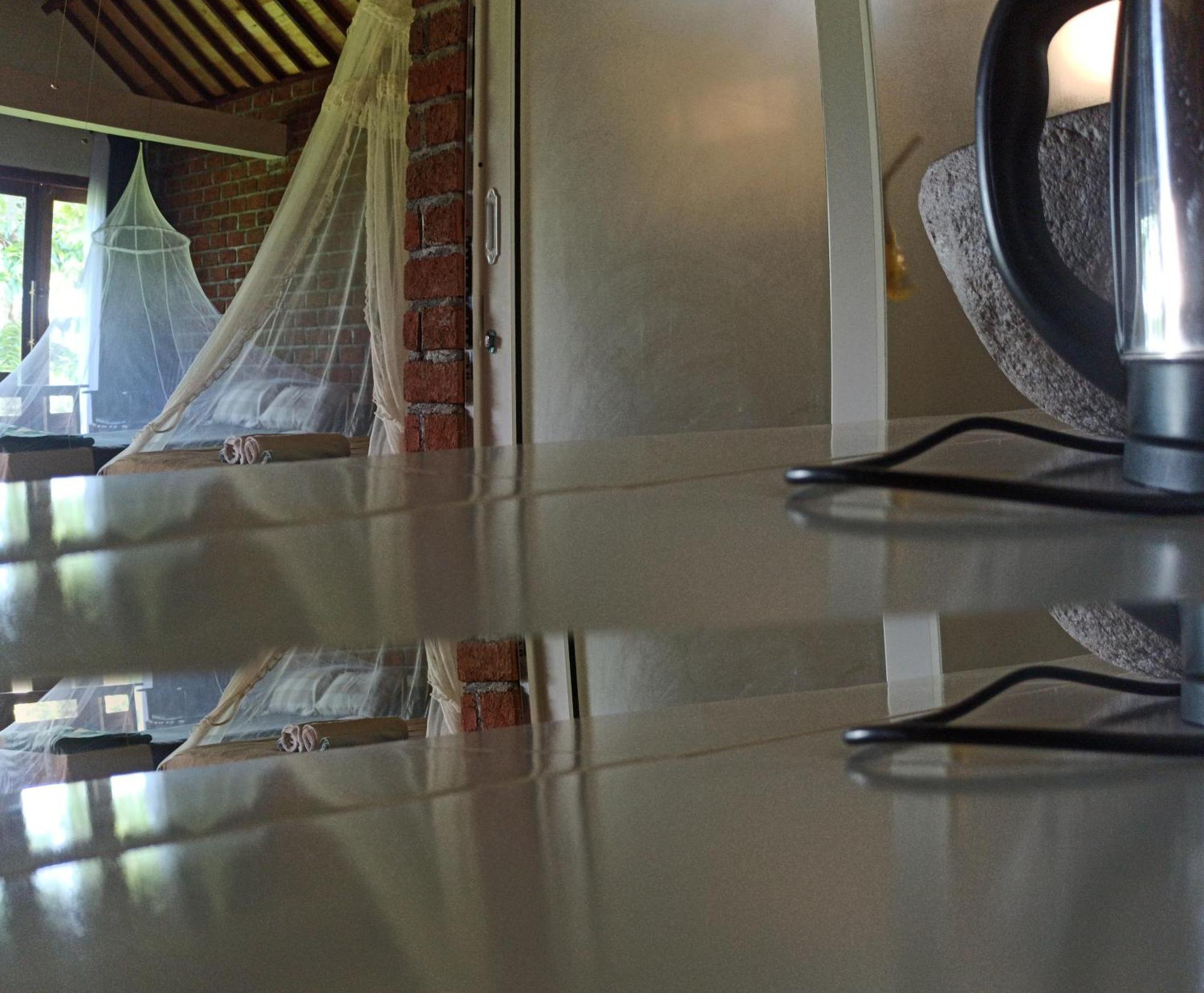 Bunga Maliq Bungalow Lombok テテバトゥ エクステリア 写真