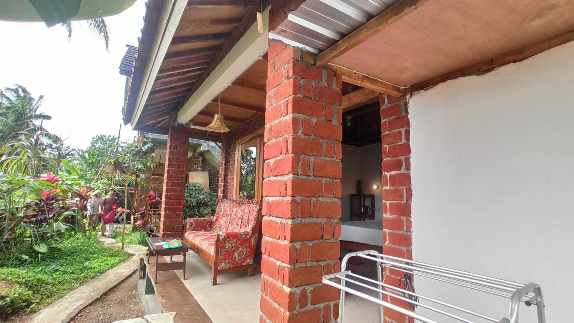 Bunga Maliq Bungalow Lombok テテバトゥ 部屋 写真