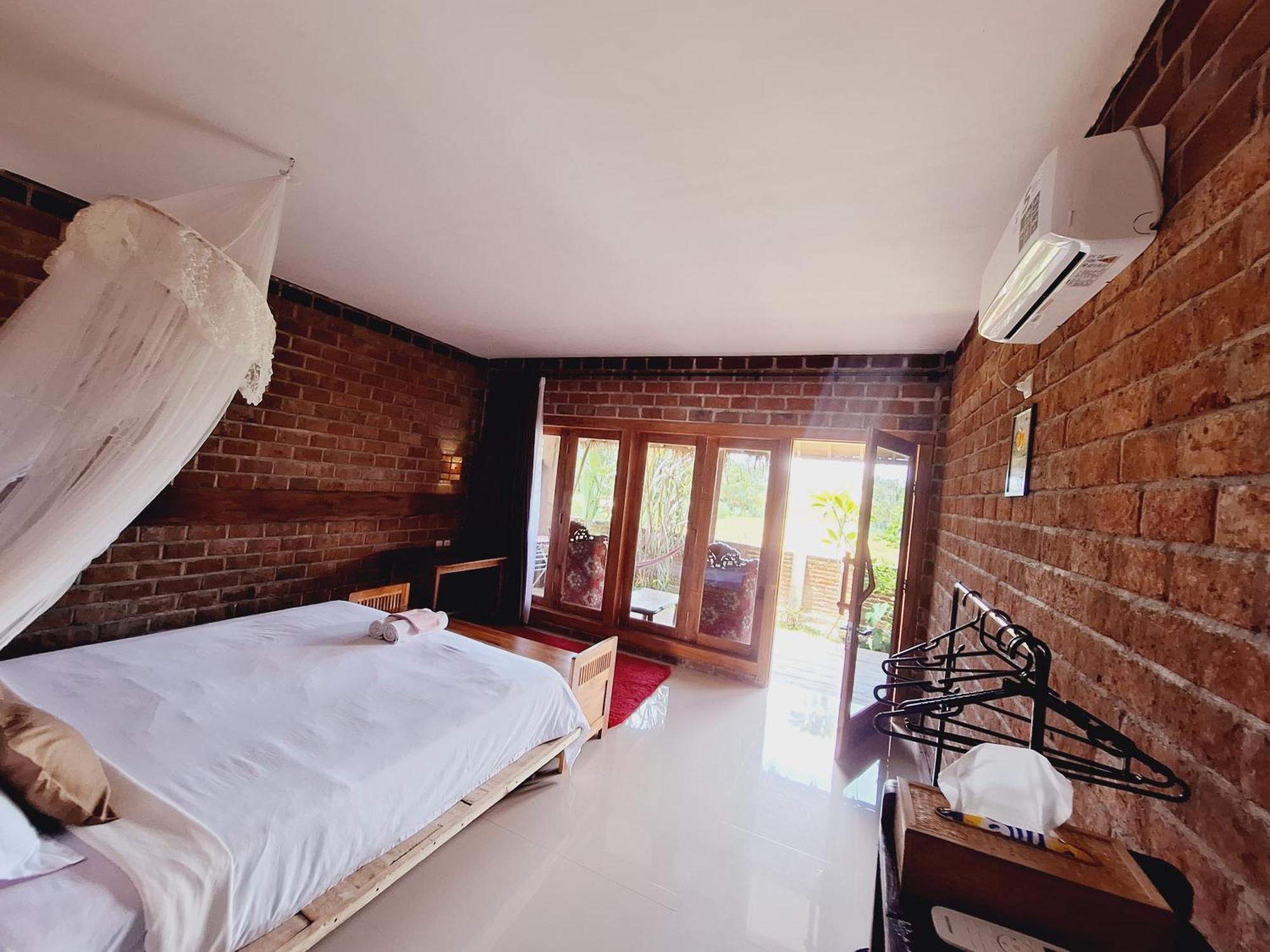 Bunga Maliq Bungalow Lombok テテバトゥ 部屋 写真